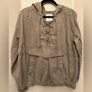 Authentic American Heritage Women’s Preloved Pullover Lightweight Jacket/Hoodie